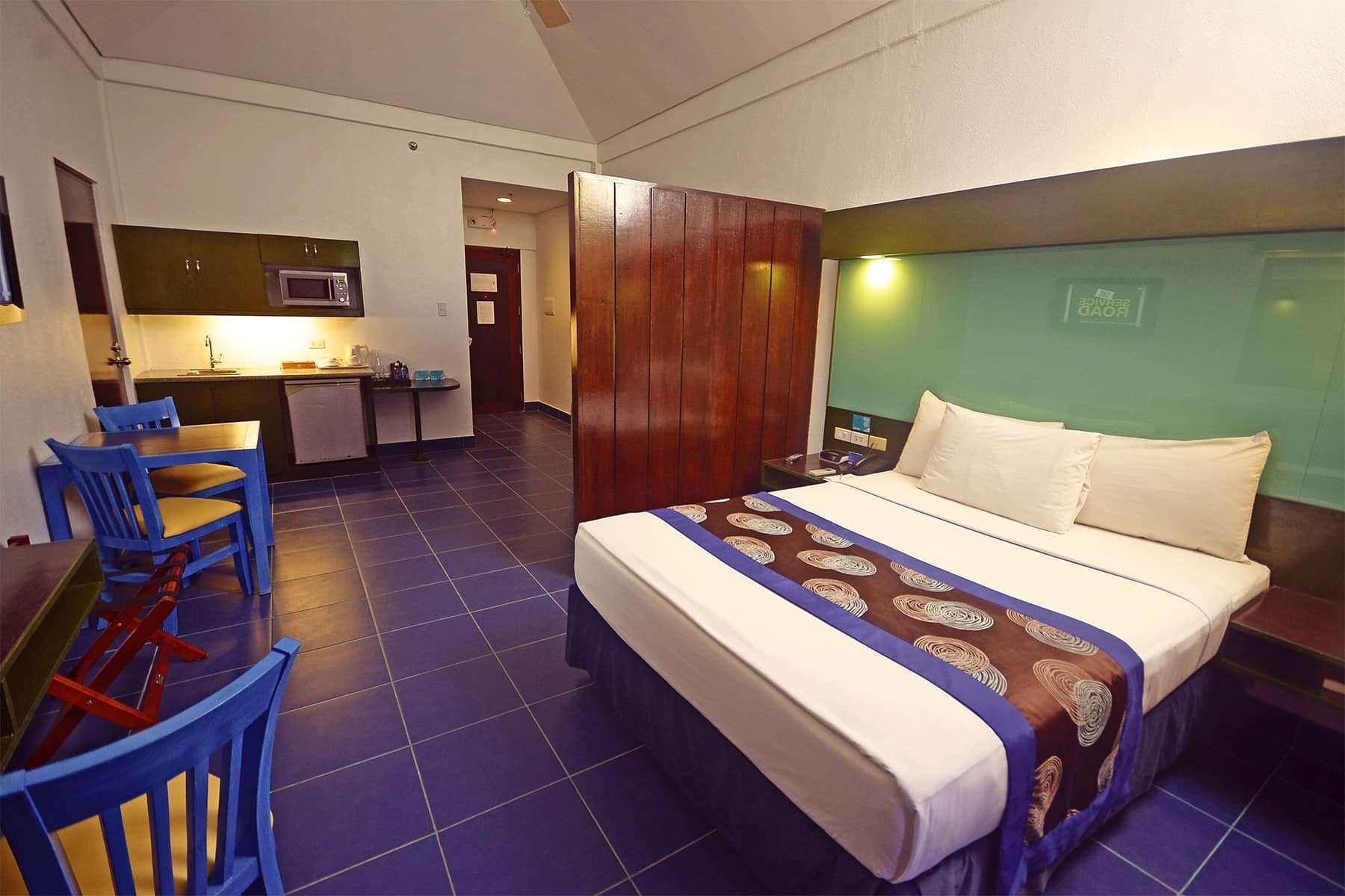 Microtel By Wyndham Puerto Princesa Ngoại thất bức ảnh