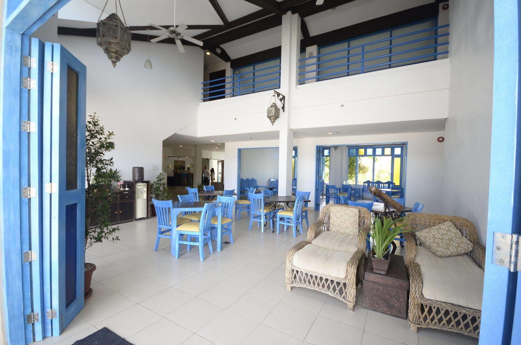 Microtel By Wyndham Puerto Princesa Ngoại thất bức ảnh